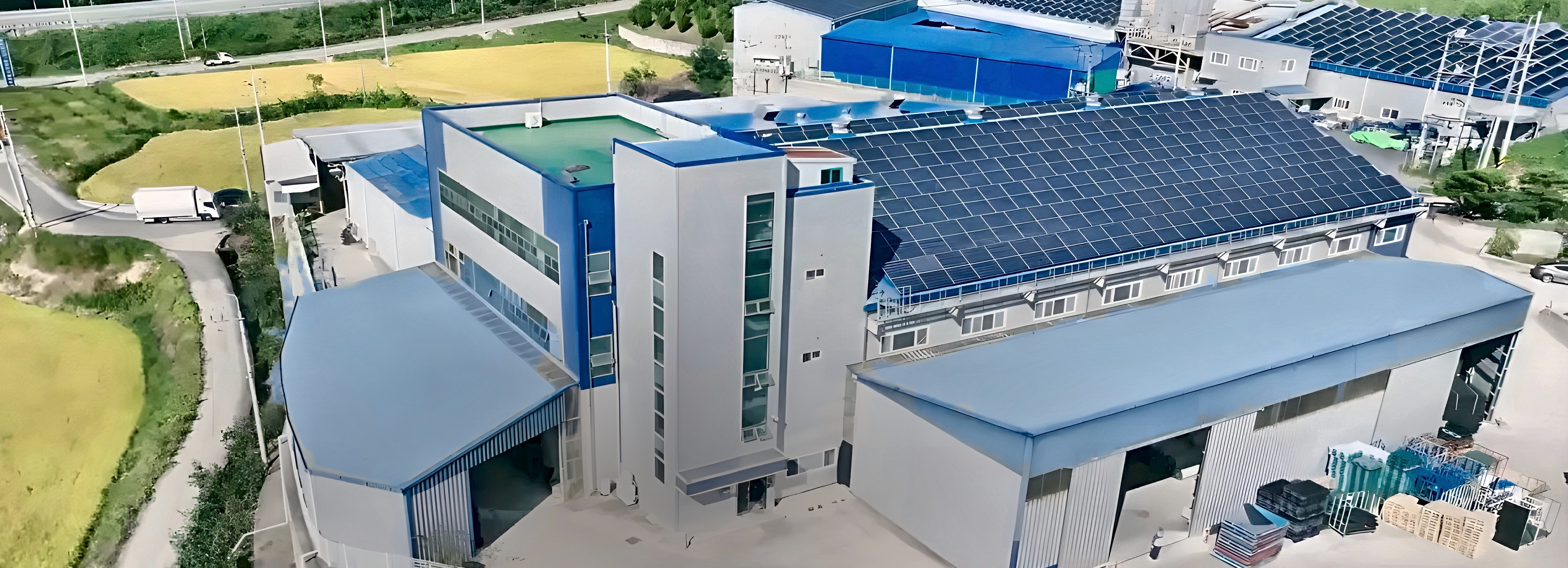 Aerial view of the HANBOO SOLUTION production campus with rooftop solar
