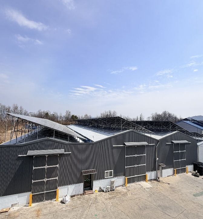 Rooftop solar array — Hanboo Solution plant